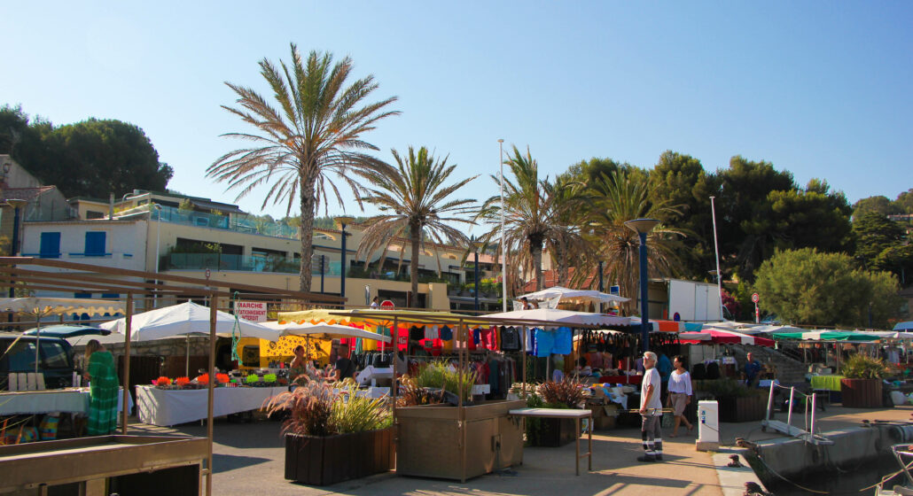 Marché estival du port de la Madrague
