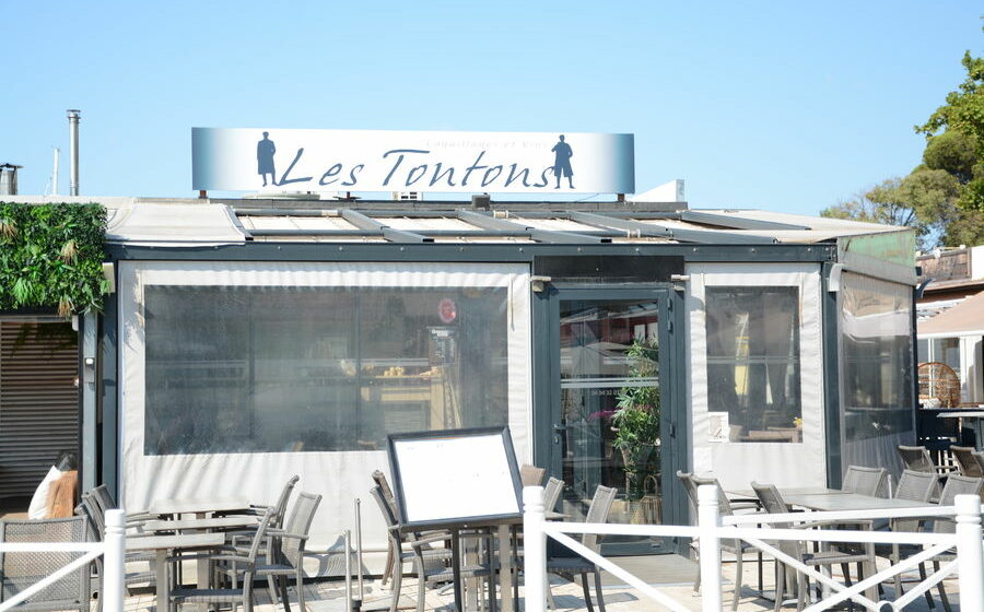 Les tontons