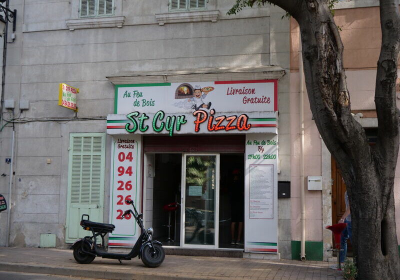 Saint Cyr Pizza